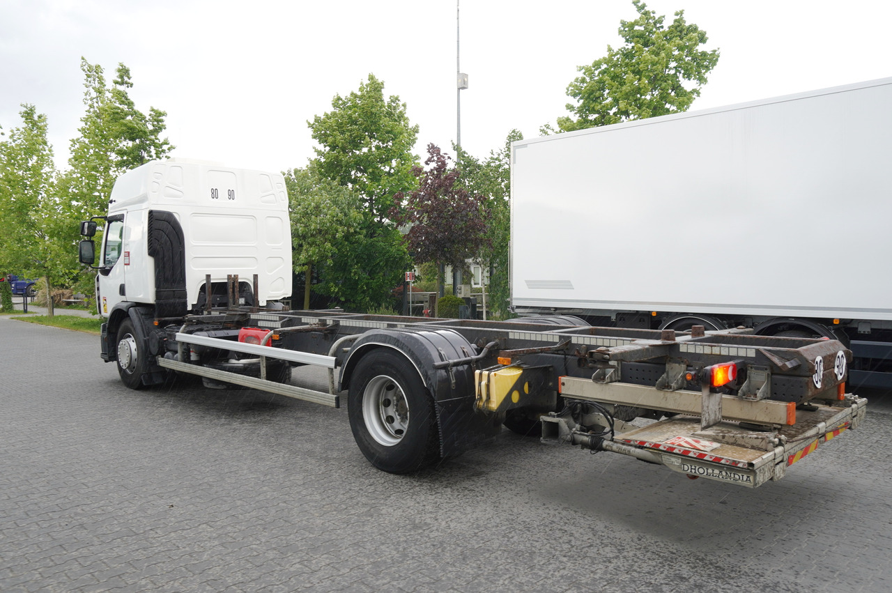 RENAULT D19 Wide Glob / BDF / load capacity 11t / 280 thousand km / tail lift - Podvozek s kabinou: obrázek 3 RENAULT D19 Wide Glob / BDF / load capacity 11t / 280 thousand km / tail lift - Podvozek s kabinou: obrázek 3