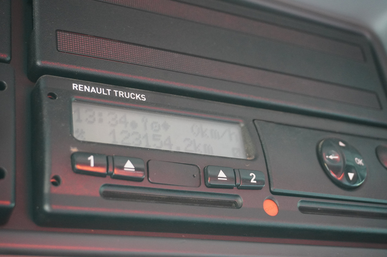 RENAULT K380 6×4 / FASSI F175 crane 7.85 t / 120 thousand km! / 2-sided tipper - Auto s hydraulickou rukou: obrázek 2 RENAULT K380 6×4 / FASSI F175 crane 7.85 t / 120 thousand km! / 2-sided tipper - Auto s hydraulickou rukou: obrázek 2