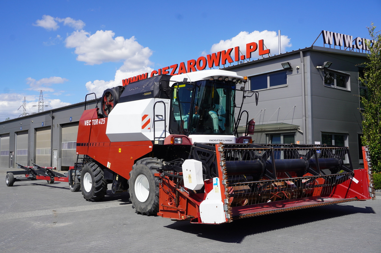 ROSTSELMASH VECTOR 425 RSM-101 grain harvester + Header 5 m + rapeseed harvesting extension / 2300 MTH - Sklízecí mlátička: obrázek 3 ROSTSELMASH VECTOR 425 RSM-101 grain harvester + Header 5 m + rapeseed harvesting extension / 2300 MTH - Sklízecí mlátička: obrázek 3