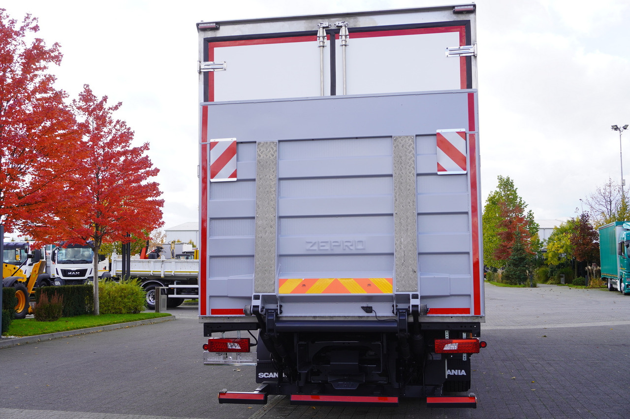 SCANIA R500 E6 6x2 / Lecapitaine 21 EPAL refrigerator / Carrier Supra 1150 / 2021 / steered axle - Chladírenský nákladní automobil: obrázek 3 SCANIA R500 E6 6x2 / Lecapitaine 21 EPAL refrigerator / Carrier Supra 1150 / 2021 / steered axle - Chladírenský nákladní automobil: obrázek 3