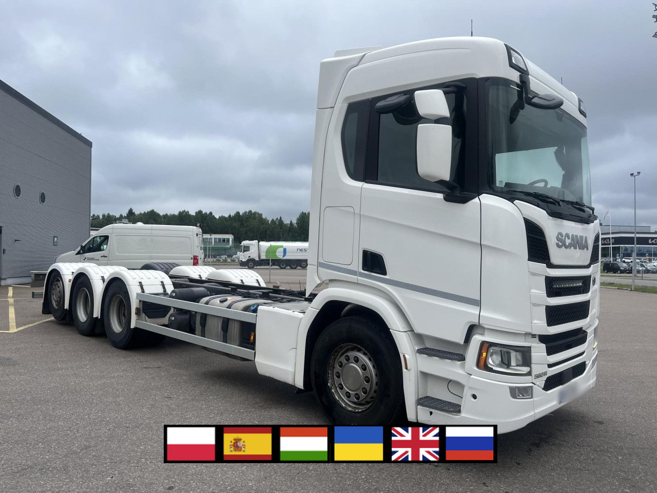 SCANIA R560 B8x4*4 / Chassis / sleeper cab / Power take-off - Auto s hydraulickou rukou: obrázek 1 SCANIA R560 B8x4*4 / Chassis / sleeper cab / Power take-off - Auto s hydraulickou rukou: obrázek 1