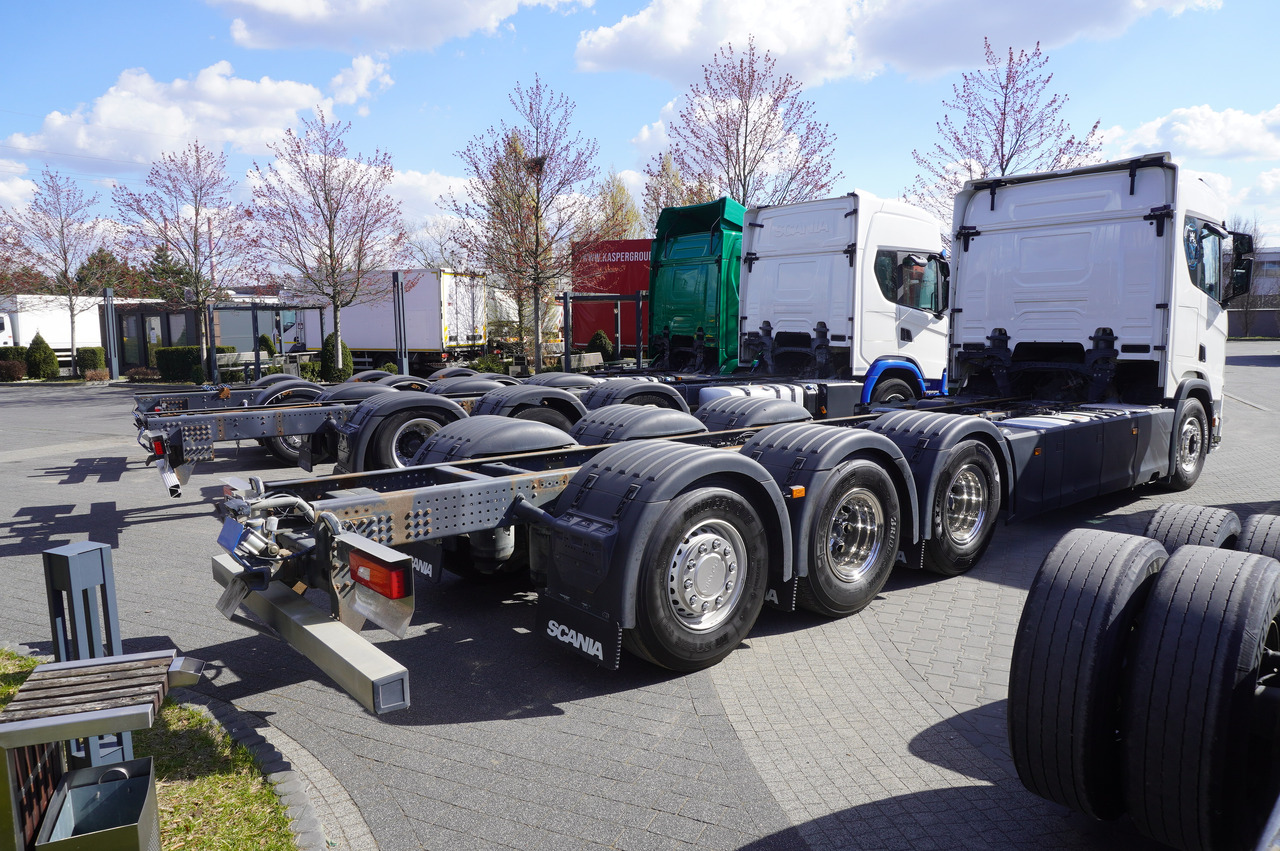 SCANIA R650 V8 / 650 HP/ frame 8.8 m / steered 4th axis / 20 units - Auto s hydraulickou rukou: obrázek 5 SCANIA R650 V8 / 650 HP/ frame 8.8 m / steered 4th axis / 20 units - Auto s hydraulickou rukou: obrázek 5