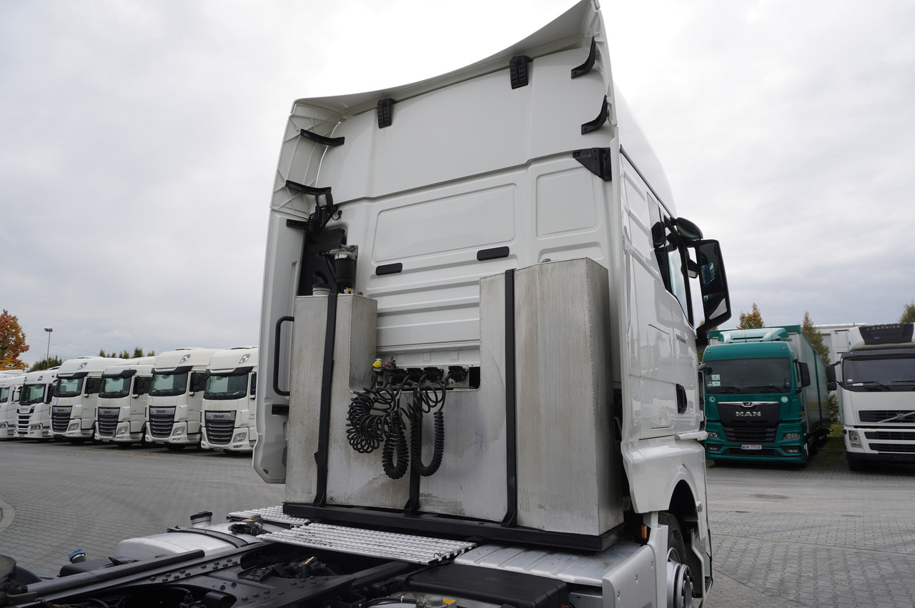 Tahač MAN TGX 28.510 6x2 / Sleeper cab / NEW tires / GVW 65 t: obrázek 11 Tahač MAN TGX 28.510 6x2 / Sleeper cab / NEW tires / GVW 65 t: obrázek 11