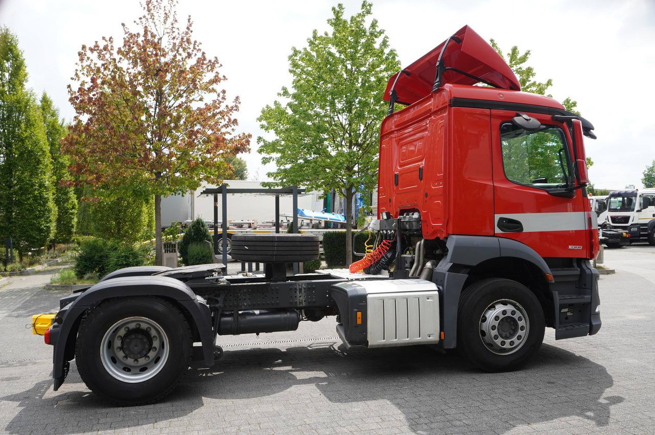 MERCEDES-BENZ Actros 1833 tractor unit / 260 tho. km - Tahač: obrázek 5 MERCEDES-BENZ Actros 1833 tractor unit / 260 tho. km - Tahač: obrázek 5