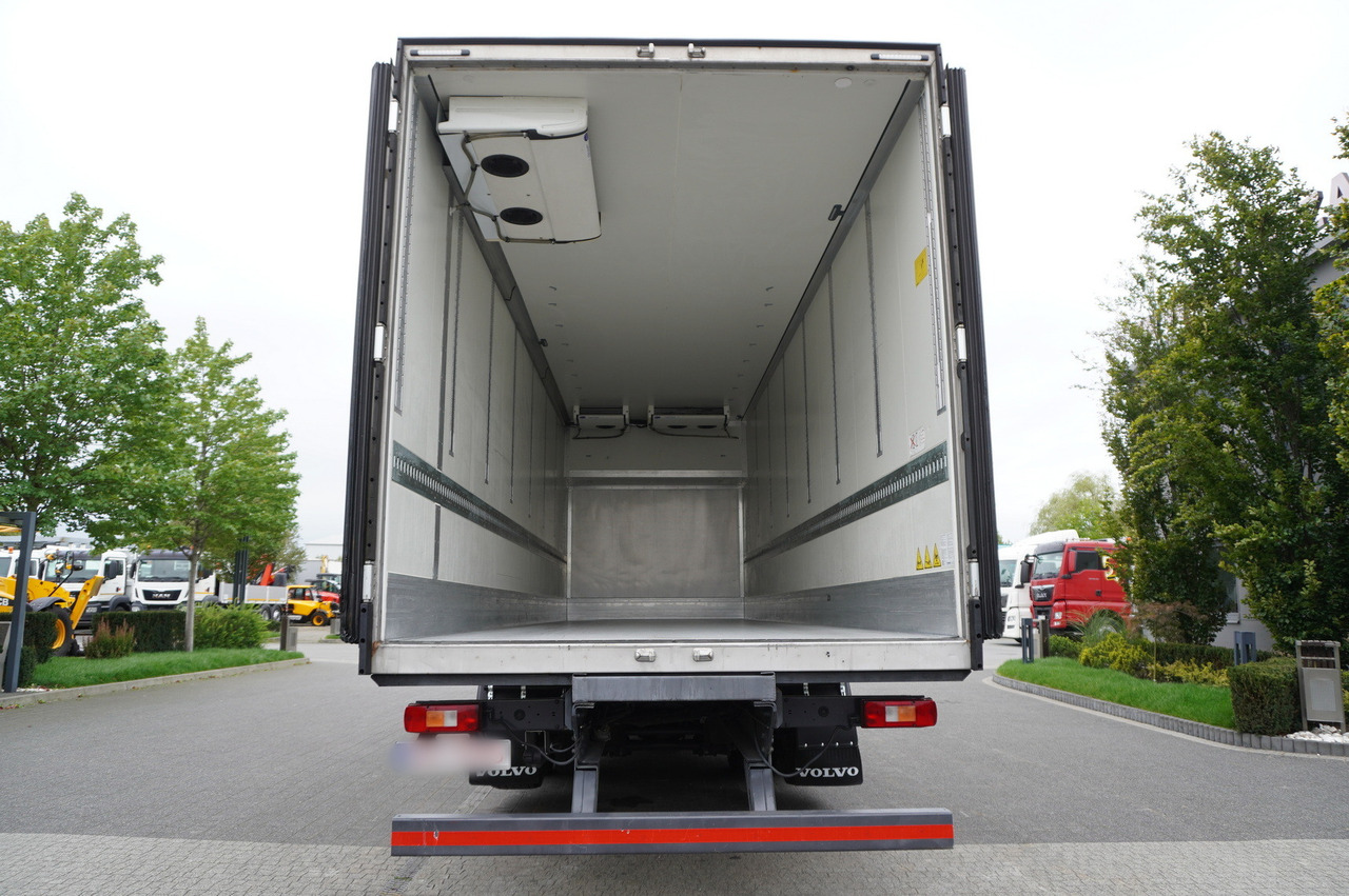 VOLVO FH 460 / Krone refrigerator 23 EPAL! / Carrier Supra 1250 MT Silent / Multitemperature / Steered axle - Chladírenský nákladní automobil: obrázek 4 VOLVO FH 460 / Krone refrigerator 23 EPAL! / Carrier Supra 1250 MT Silent / Multitemperature / Steered axle - Chladírenský nákladní automobil: obrázek 4