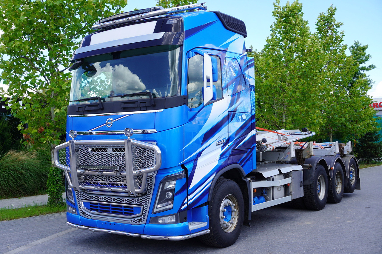 VOLVO FH16 750 8x4 / ALUCAR stanchion superstructure / 7.6 m chassis / Steered axle - Podvozek s kabinou: obrázek 2 VOLVO FH16 750 8x4 / ALUCAR stanchion superstructure / 7.6 m chassis / Steered axle - Podvozek s kabinou: obrázek 2