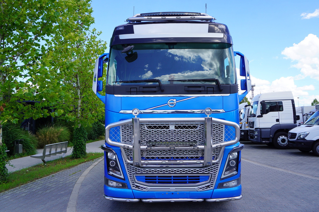 VOLVO FH16 750 8x4 / ALUCAR stanchion superstructure / 7.6 m chassis / Steered axle - Podvozek s kabinou: obrázek 5 VOLVO FH16 750 8x4 / ALUCAR stanchion superstructure / 7.6 m chassis / Steered axle - Podvozek s kabinou: obrázek 5
