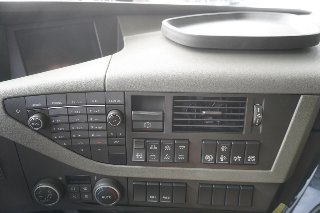 Auto s hydraulickou rukou VOLVO FH16 750 8x4x4 / 750 HP! / Frame 685 cm / Steered 4th axle: obrázek 20