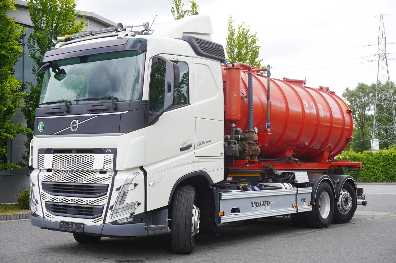 VOLVO Volvo FH 500 / Septic barrel 13000 l / Hook lift 21 t / 2022 / 3rd axle steered / 2 units - Hákový nosič kontejnerů: obrázek 2 VOLVO Volvo FH 500 / Septic barrel 13000 l / Hook lift 21 t / 2022 / 3rd axle steered / 2 units - Hákový nosič kontejnerů: obrázek 2