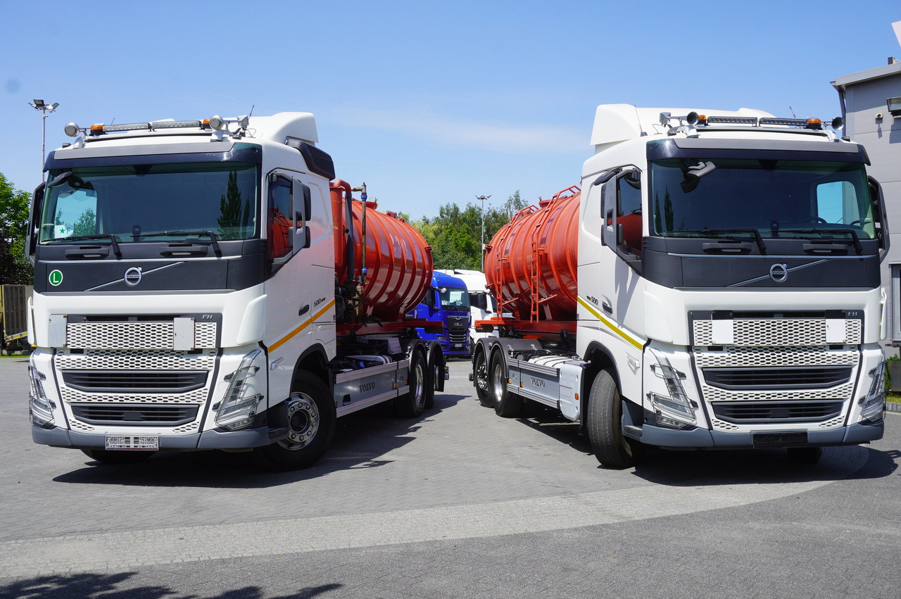 VOLVO Volvo FH 500 / Septic barrel 13000 l / Hook lift 21 t / 2022 / 3rd axle steered / 2 units - Fekální cisterna: obrázek 3 VOLVO Volvo FH 500 / Septic barrel 13000 l / Hook lift 21 t / 2022 / 3rd axle steered / 2 units - Fekální cisterna: obrázek 3