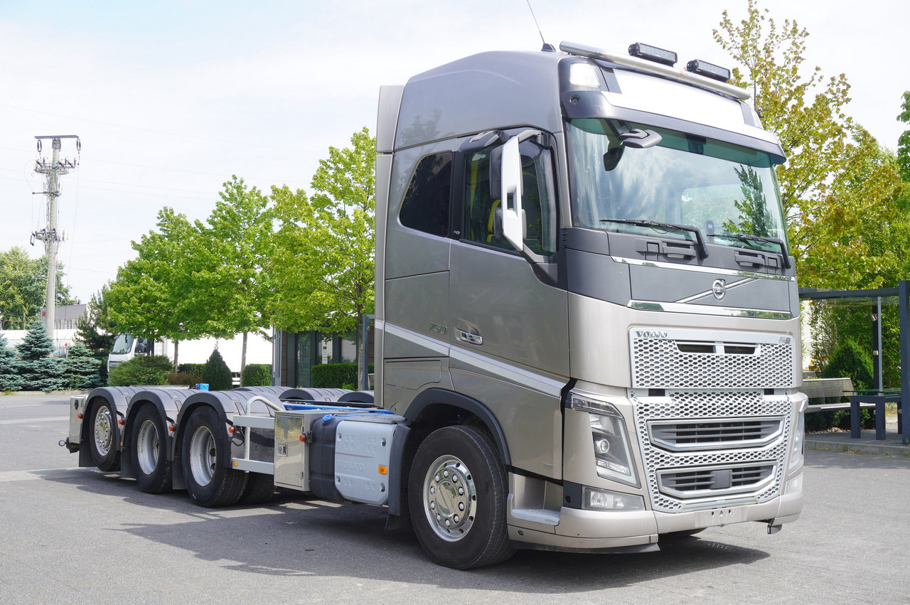 Auto s hydraulickou rukou VOLVO Volvo FH16 750 8x4x4 / 750 HP! / Frame 685 cm / Steered 4th axle: obrázek 7