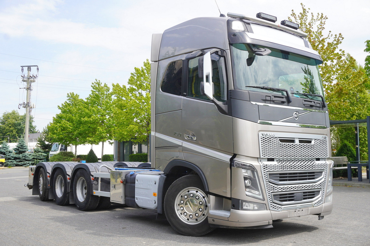 Auto s hydraulickou rukou VOLVO Volvo FH16 750 8x4x4 / 750 HP! / Frame 685 cm / Steered 4th axle: obrázek 8