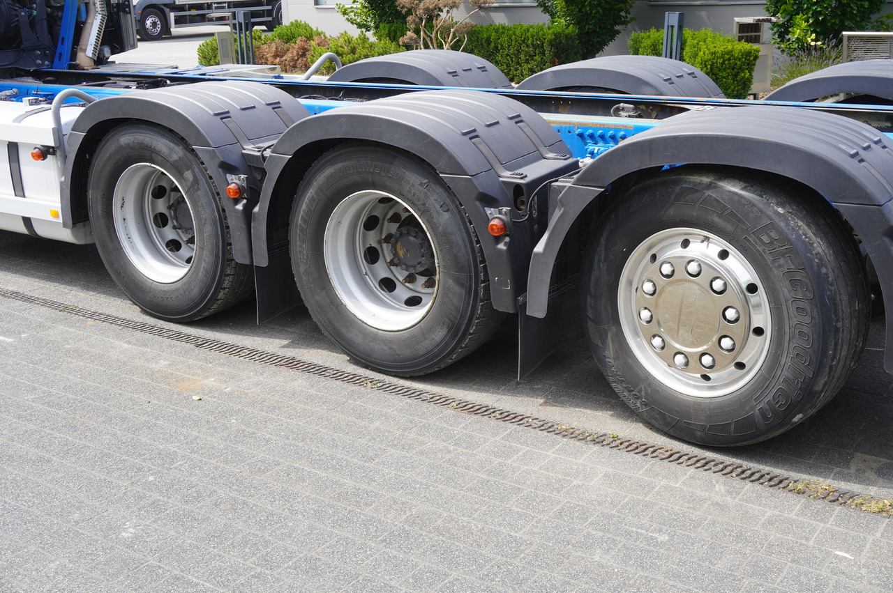 Auto s hydraulickou rukou VOLVO Volvo FH16 750 8x4x4 / 750 HP! / Frame 685 cm / Steered 4th axle: obrázek 11