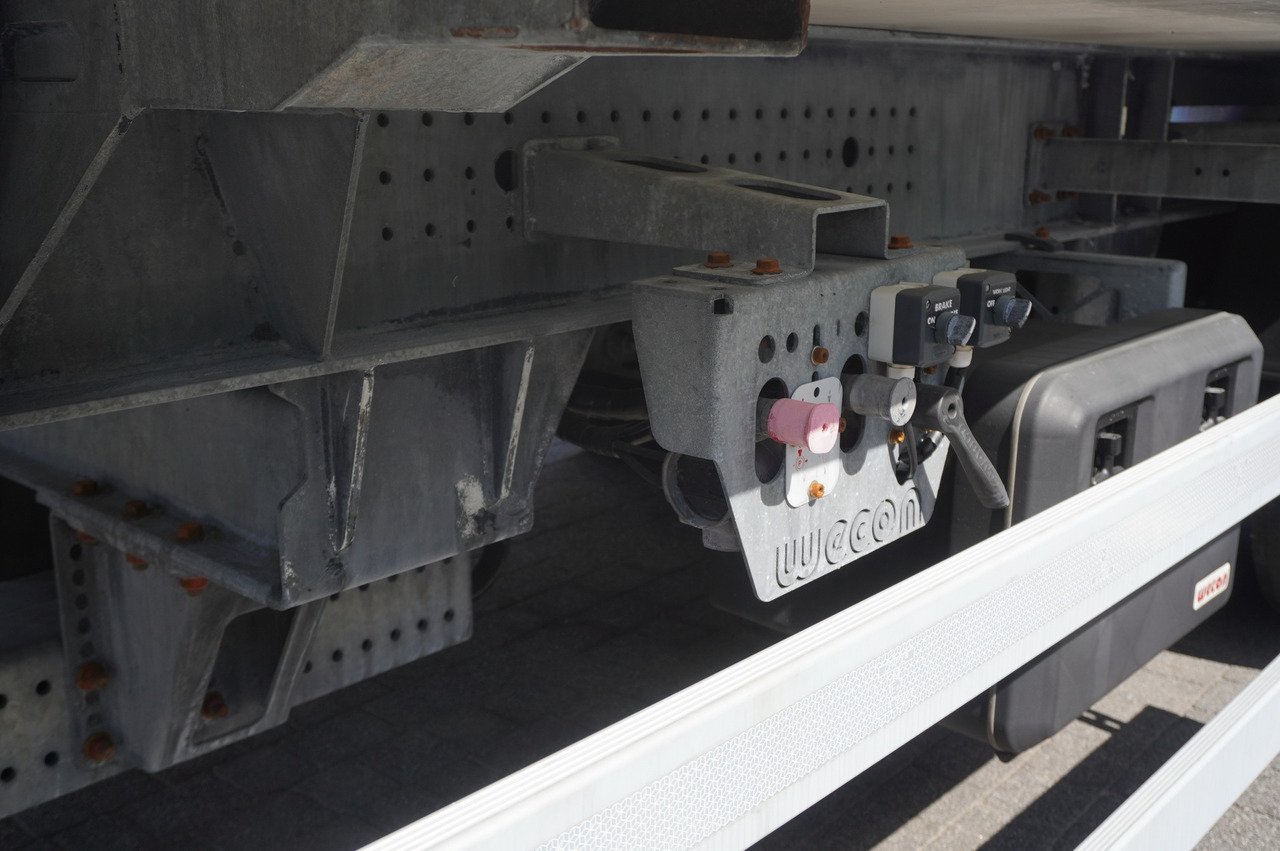 Chladírenský přívěs WECON Trailer Wecon Izoterma Wilke / ATP/FRC / 18 EPAL: obrázek 34 Chladírenský přívěs WECON Trailer Wecon Izoterma Wilke / ATP/FRC / 18 EPAL: obrázek 34