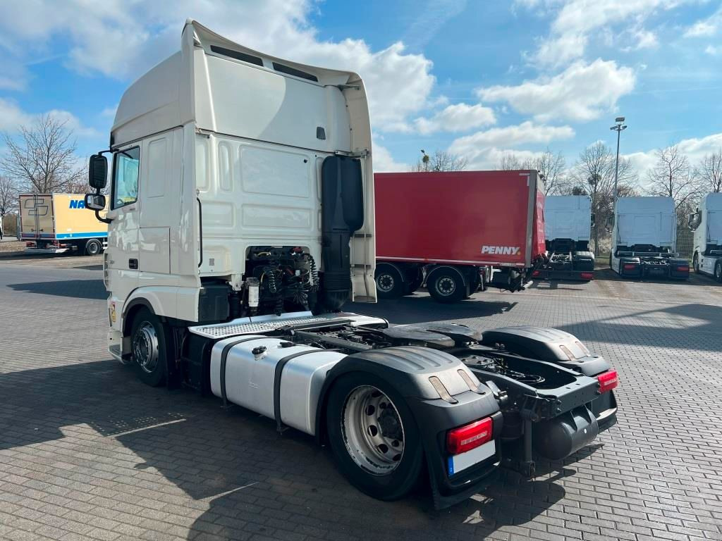 DAF XF 480 FT SSC Low Deck TraXon Intarder 2 x Tank - Tahač: obrázek 3 DAF XF 480 FT SSC Low Deck TraXon Intarder 2 x Tank - Tahač: obrázek 3