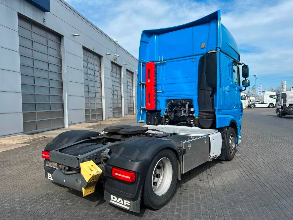 DAF XF 530 FT SSC Retarder Standklima Navigation - Tahač: obrázek 4 DAF XF 530 FT SSC Retarder Standklima Navigation - Tahač: obrázek 4