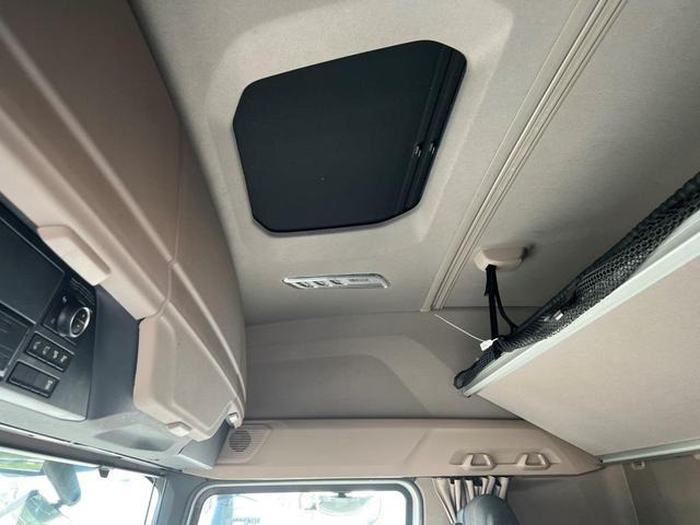 DAF XFn 480 FT Intarder 2xTank 1.105 L Vollspoiler - Tahač: obrázek 5 DAF XFn 480 FT Intarder 2xTank 1.105 L Vollspoiler - Tahač: obrázek 5