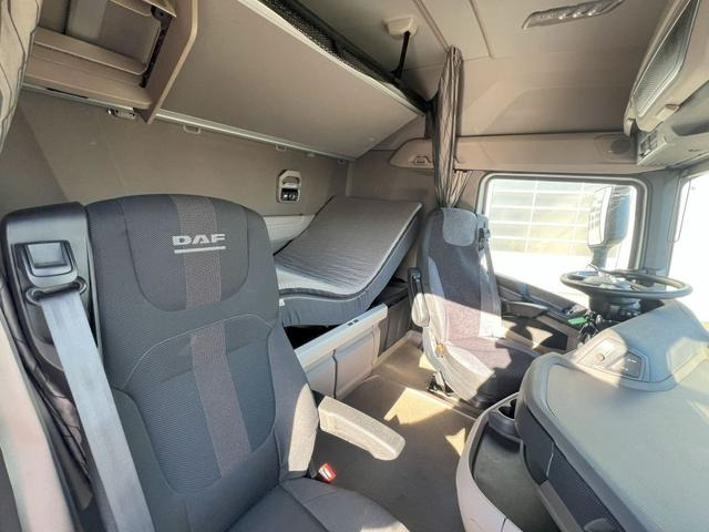 DAF XG 480 FT TraXon Intarder 2xTank Hydraulikanlage - Tahač: obrázek 4 DAF XG 480 FT TraXon Intarder 2xTank Hydraulikanlage - Tahač: obrázek 4