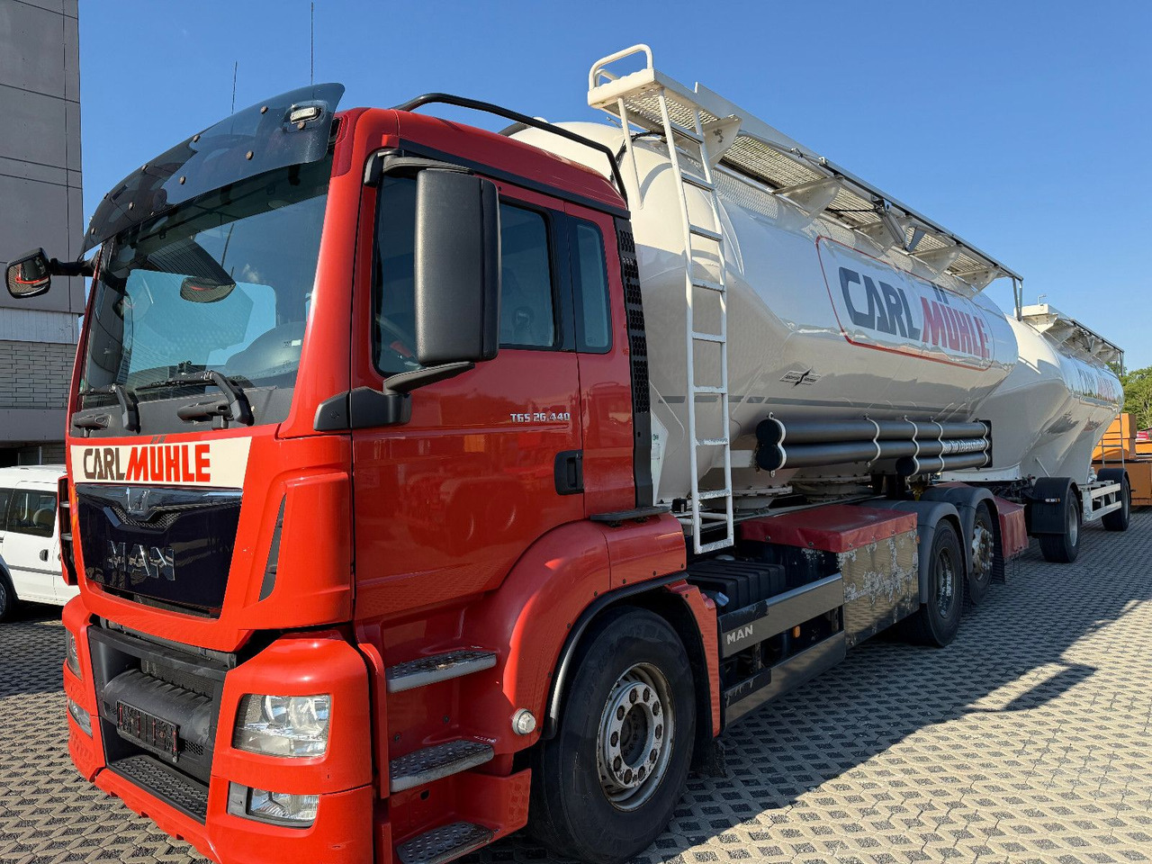 MAN TGS 26,440 Silo 31m³ Getreide Staub Rieselgüter - Čistič odpadových jam: obrázek 4 MAN TGS 26,440 Silo 31m³ Getreide Staub Rieselgüter - Čistič odpadových jam: obrázek 4