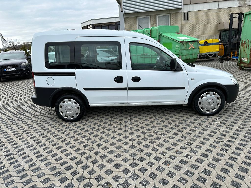 Opel Combo 1.4 TWINPORT ECOTEC Arizona - Mikrobus: obrázek 3 Opel Combo 1.4 TWINPORT ECOTEC Arizona - Mikrobus: obrázek 3