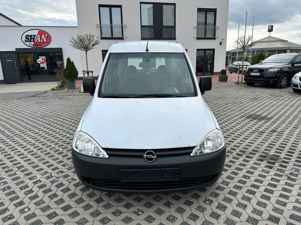 Opel Combo 1.4 TWINPORT ECOTEC Arizona - Mikrobus: obrázek 4 Opel Combo 1.4 TWINPORT ECOTEC Arizona - Mikrobus: obrázek 4