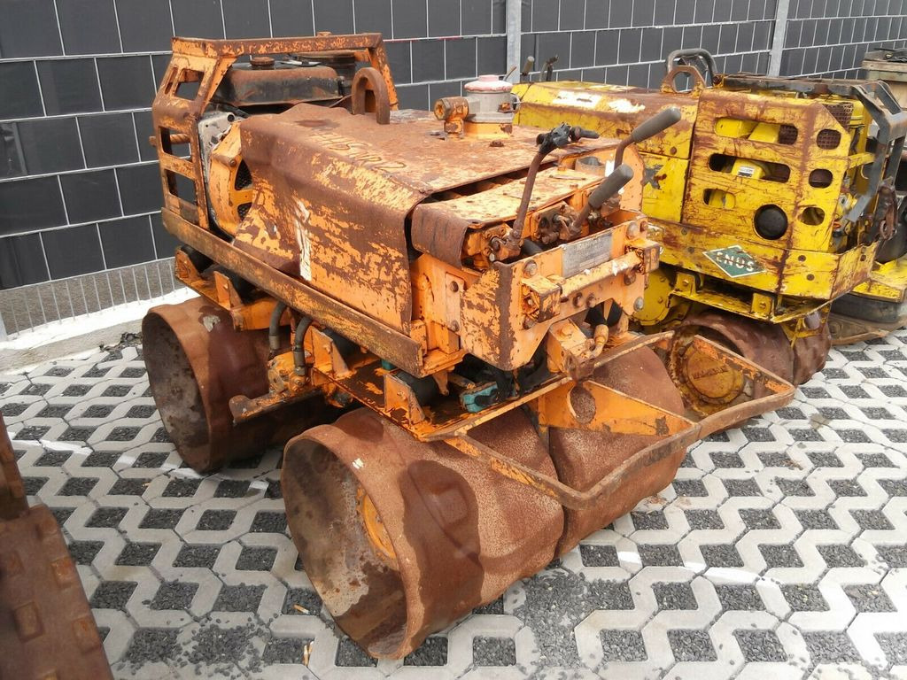 Rammax RW 1402 - Mini válec: obrázek 1 Rammax RW 1402 - Mini válec: obrázek 1