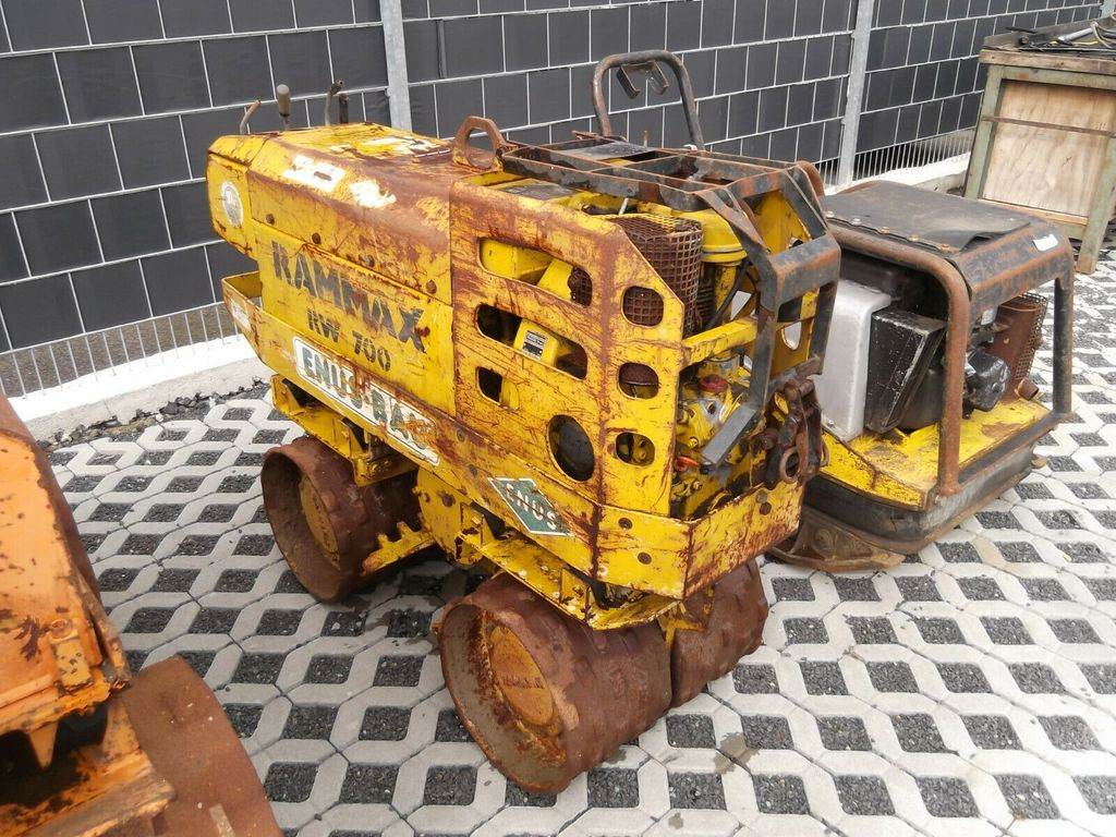 Rammax RW 700 - Mini válec: obrázek 4 Rammax RW 700 - Mini válec: obrázek 4