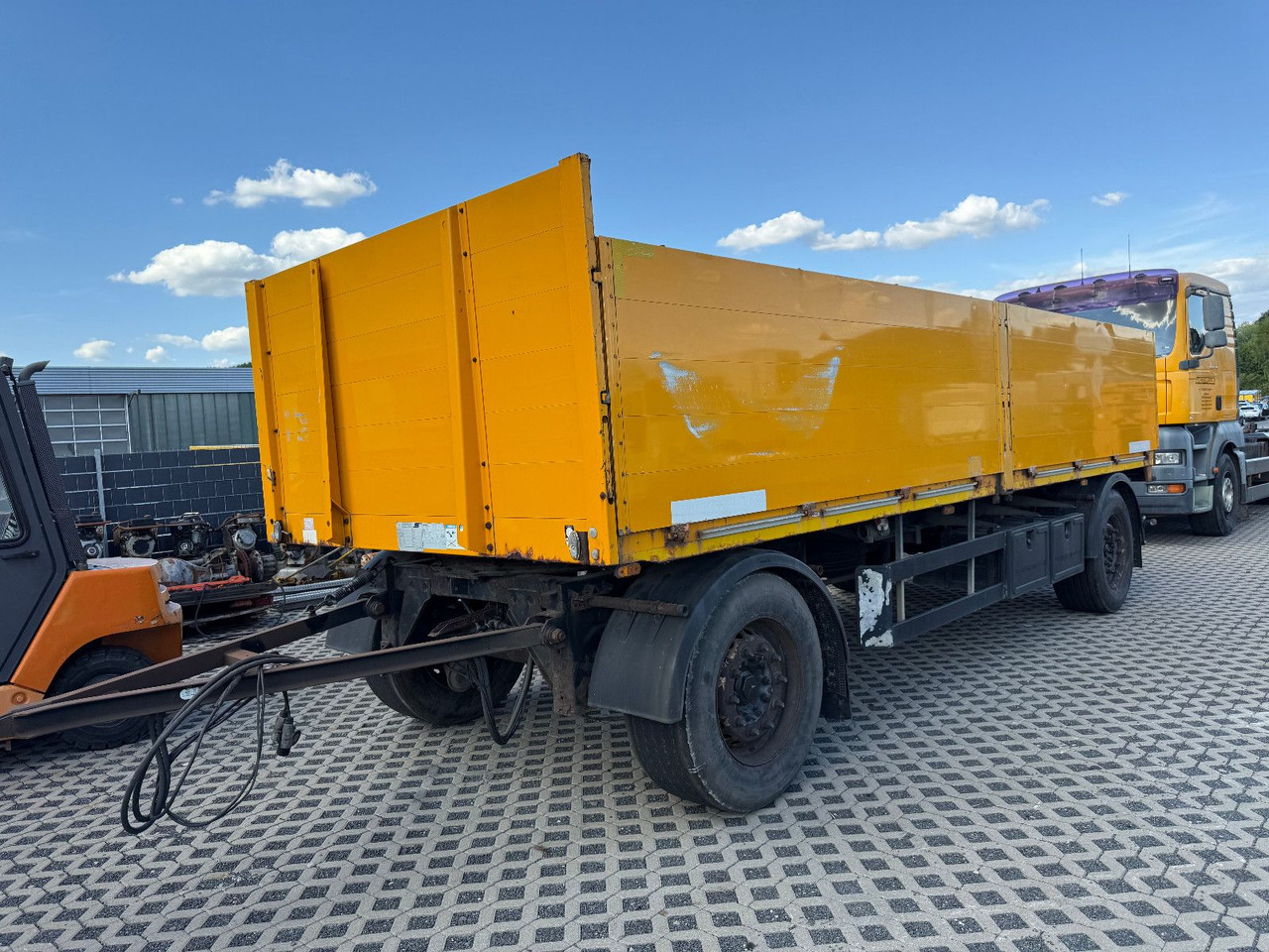 Přívěs plato/ Valník Schwarzmüller T 202 L: 6500 mm: obrázek 1