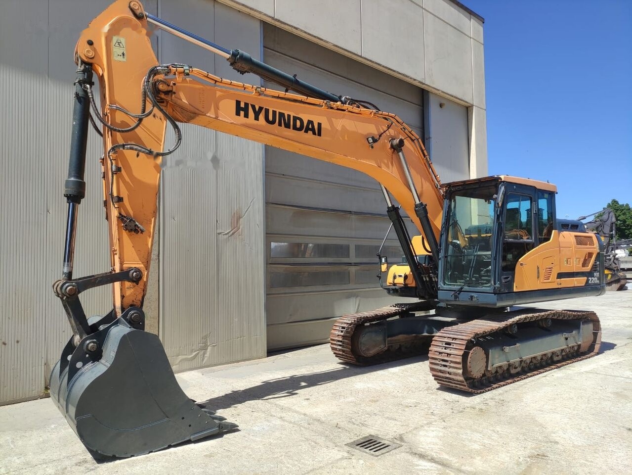 Hyundai HX220NL - Pásové rýpadlo: obrázek 1 Hyundai HX220NL - Pásové rýpadlo: obrázek 1