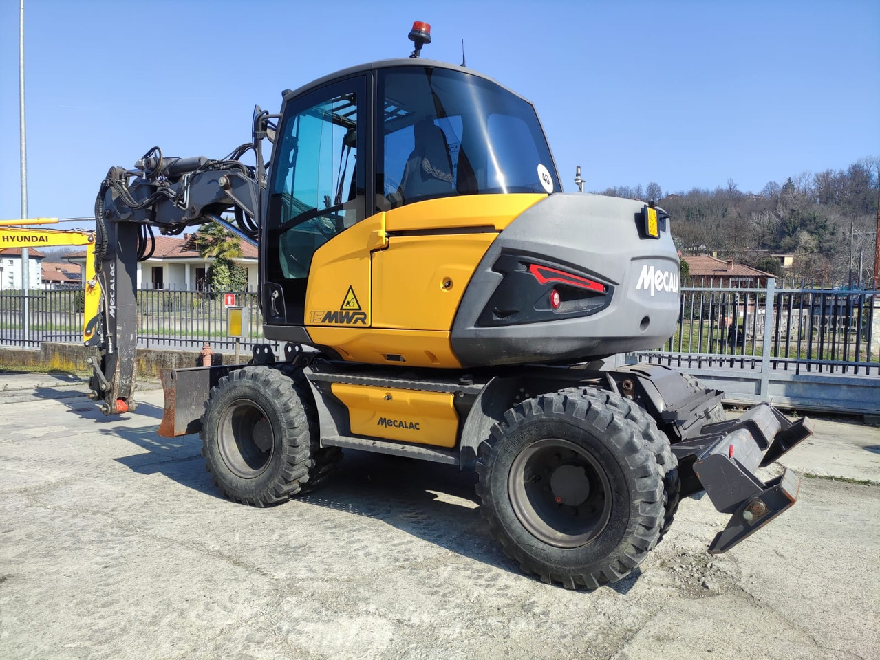 MECALAC 15 MWR - Kolesové rýpadlo: obrázek 2 MECALAC 15 MWR - Kolesové rýpadlo: obrázek 2