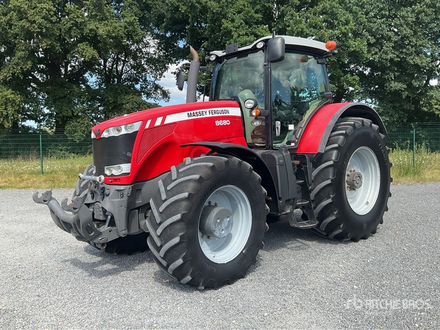 2010 Massey Ferguson 8680 Dyna-VT 4WD Tractor - Traktor: obrázek 2 2010 Massey Ferguson 8680 Dyna-VT 4WD Tractor - Traktor: obrázek 2