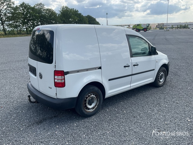 2011 Volkswagen Caddy TDI Automobile - Osobní auto: obrázek 4 2011 Volkswagen Caddy TDI Automobile - Osobní auto: obrázek 4