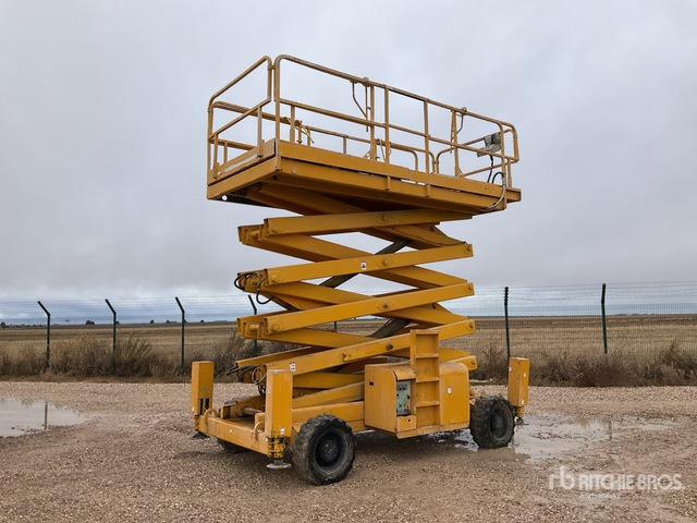 2005 Haulotte H18SX 4x4 Diesel Scissor Lift - Nůžková plošina: obrázek 2 2005 Haulotte H18SX 4x4 Diesel Scissor Lift - Nůžková plošina: obrázek 2