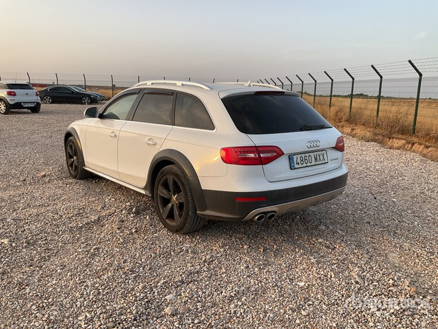 2015 Audi A4 Allroad Automobile - Osobní auto: obrázek 2 2015 Audi A4 Allroad Automobile - Osobní auto: obrázek 2