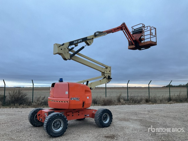 2015 JLG 450AJ Series ll 4WD Diesel Articulating Boom Lift - Kloubová plošina: obrázek 1 2015 JLG 450AJ Series ll 4WD Diesel Articulating Boom Lift - Kloubová plošina: obrázek 1