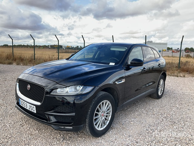 2016 Jaguar F Pace Automobile - SUV: obrázek 1 2016 Jaguar F Pace Automobile - SUV: obrázek 1