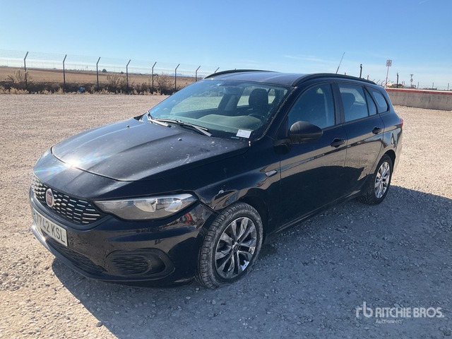 2018 Fiat Tipo Automobile - Osobní auto: obrázek 1 2018 Fiat Tipo Automobile - Osobní auto: obrázek 1