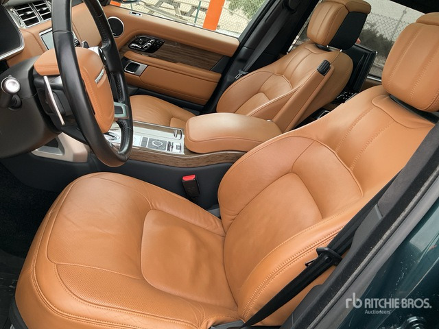 2019 Land Rover Range Rover Vogue PHEV 4WD Plug-In Hybrid Autobiograph ... SUV - SUV: obrázek 5 2019 Land Rover Range Rover Vogue PHEV 4WD Plug-In Hybrid Autobiograph ... SUV - SUV: obrázek 5
