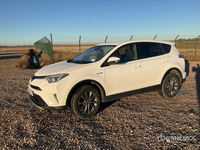 2019 Toyota RAV4 Hybrid SUV - SUV: obrázek 1 2019 Toyota RAV4 Hybrid SUV - SUV: obrázek 1