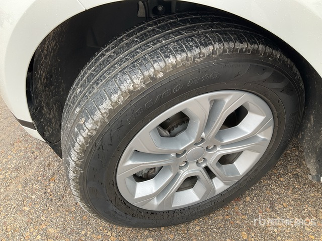 2020 Land Rover Range Rover Evoque 2.0 D150S 4WD SUV - SUV: obrázek 3 2020 Land Rover Range Rover Evoque 2.0 D150S 4WD SUV - SUV: obrázek 3