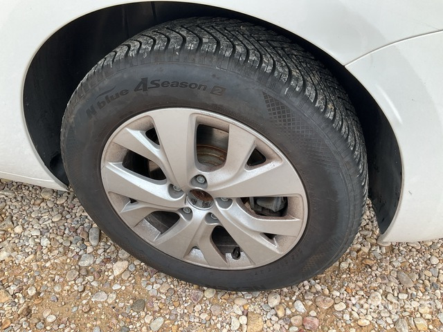 2021 Citroen C4 Grand Spacetourer Automobile - Osobní auto: obrázek 4 2021 Citroen C4 Grand Spacetourer Automobile - Osobní auto: obrázek 4