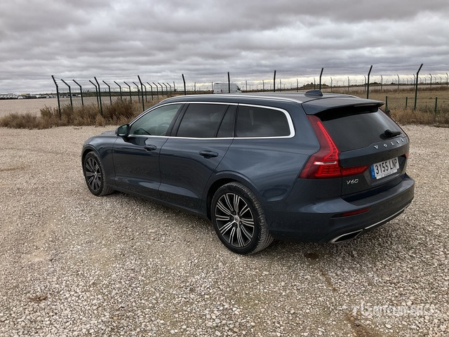 2021 Volvo V60 SUV - SUV: obrázek 2 2021 Volvo V60 SUV - SUV: obrázek 2