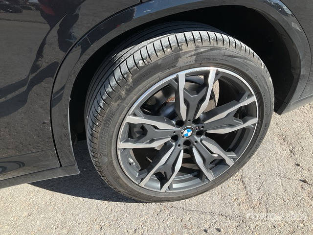 2022 BMW X4 X-Drive M-Sport Automobile - SUV: obrázek 4 2022 BMW X4 X-Drive M-Sport Automobile - SUV: obrázek 4