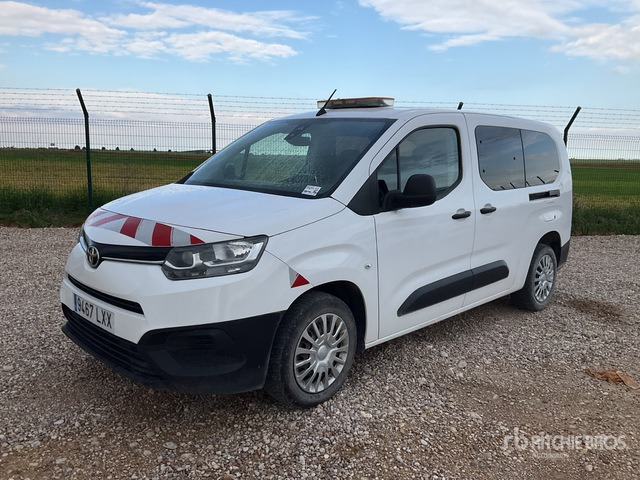 2022 Toyota Proace City Verso 5 Passenger Van - Minibus, Mikrobus: obrázek 1 2022 Toyota Proace City Verso 5 Passenger Van - Minibus, Mikrobus: obrázek 1