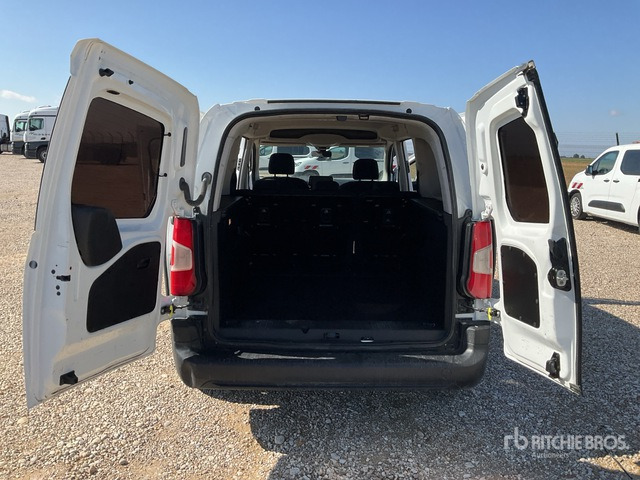 2022 Toyota Proace City Verso 5 Passenger Van - Minibus, Mikrobus: obrázek 4 2022 Toyota Proace City Verso 5 Passenger Van - Minibus, Mikrobus: obrázek 4