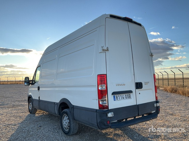 2009 Iveco Daily 35S13 Cargo Van - Dodávka: obrázek 5 2009 Iveco Daily 35S13 Cargo Van - Dodávka: obrázek 5