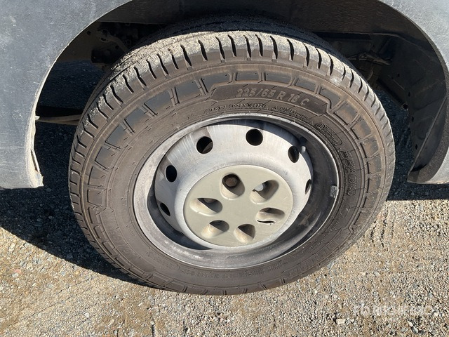 2014 Iveco Daily 35S15 Van Truck - Dodávka: obrázek 4 2014 Iveco Daily 35S15 Van Truck - Dodávka: obrázek 4