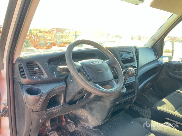 2015 Iveco Daily 35S13 Cargo Van - Dodávka: obrázek 5 2015 Iveco Daily 35S13 Cargo Van - Dodávka: obrázek 5