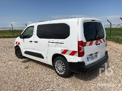 TOYOTA PROACE - Furgon: obrázek 2 TOYOTA PROACE - Furgon: obrázek 2