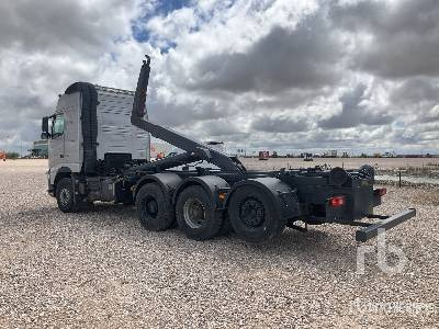 VOLVO FH 8x4 - Hákový nosič kontejnerů: obrázek 2 VOLVO FH 8x4 - Hákový nosič kontejnerů: obrázek 2